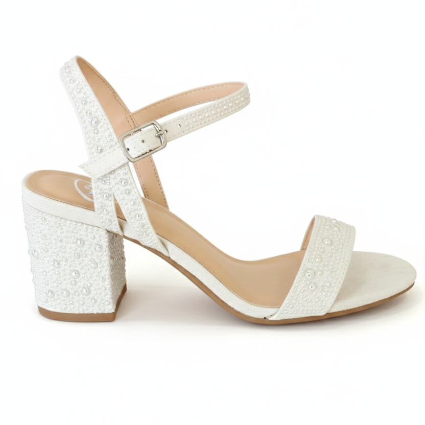SANDALIA CIELO BLACA CON PERLAS