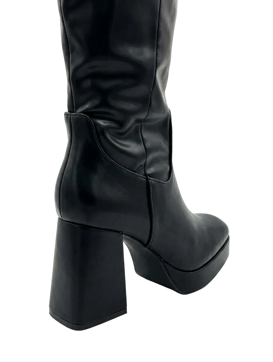 Bota BRADY